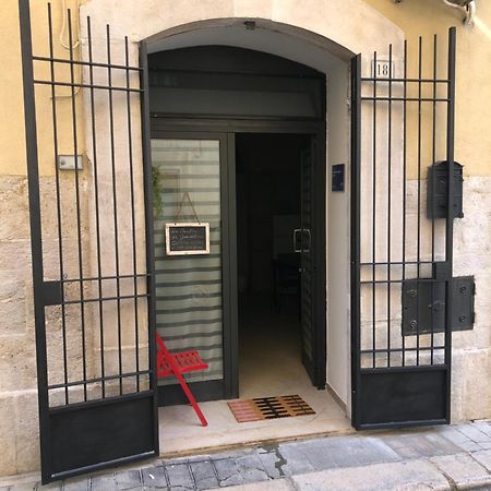 Guendalina Sweet Home - La Casetta Di Guendalina Trani Kültér fotó