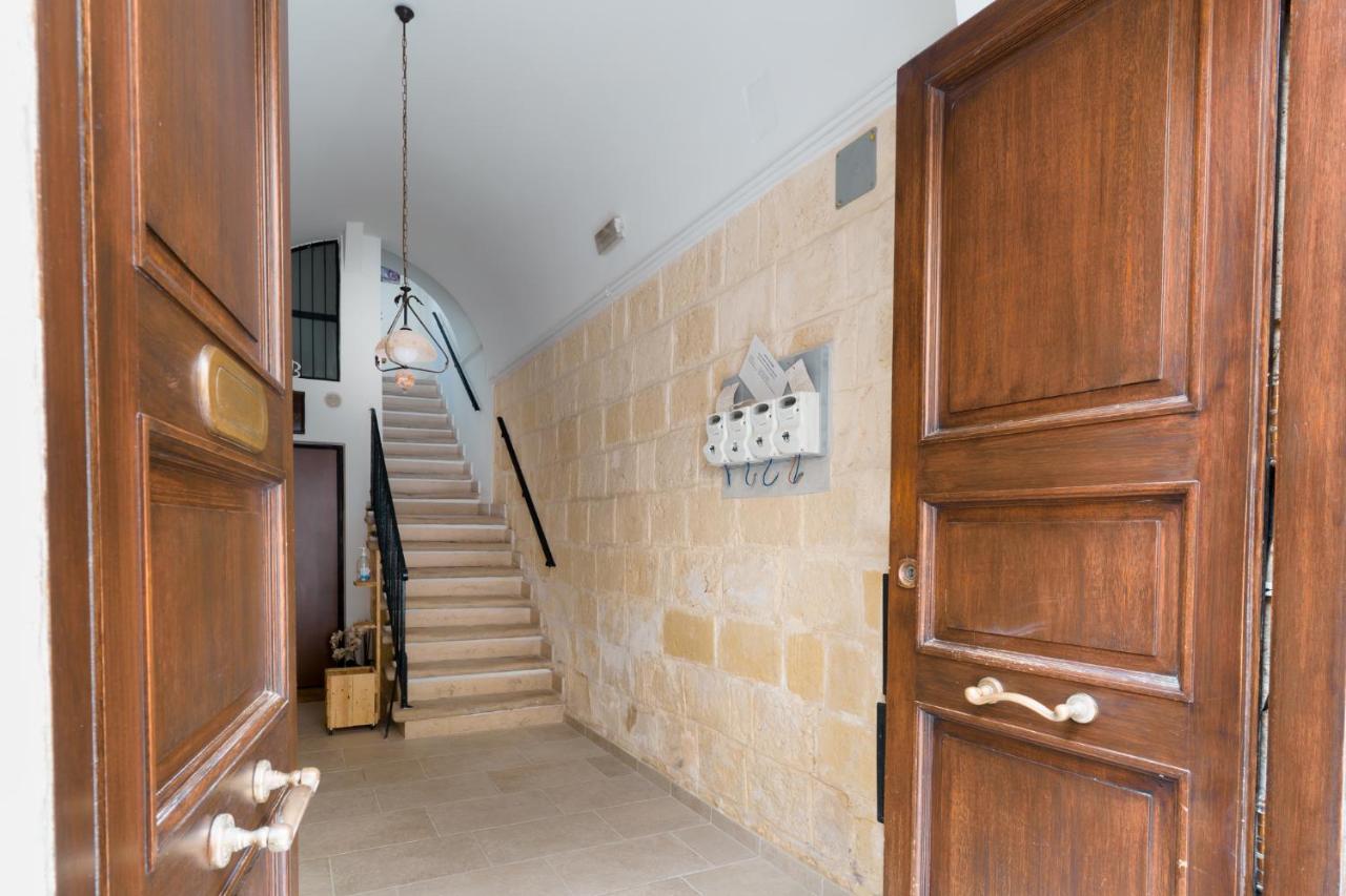 Guendalina Sweet Home - La Casetta Di Guendalina Trani Kültér fotó